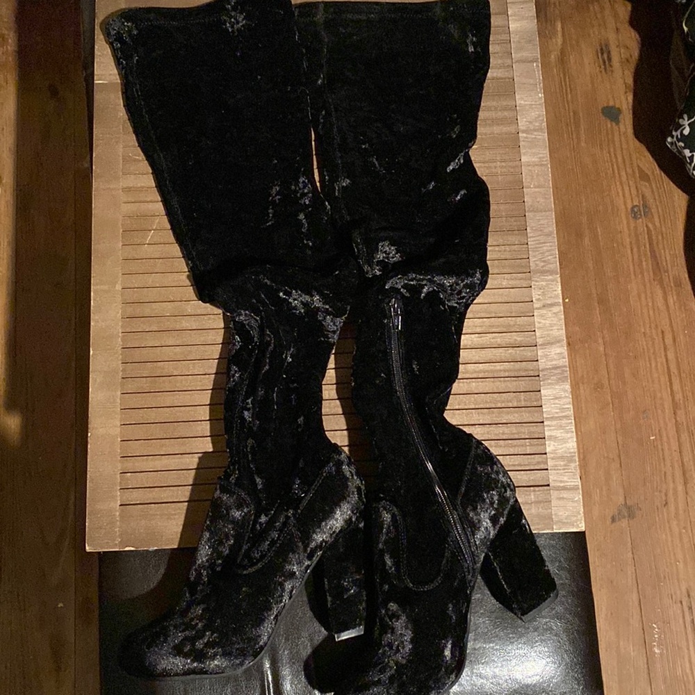 Boots by Carlos Santana 👢